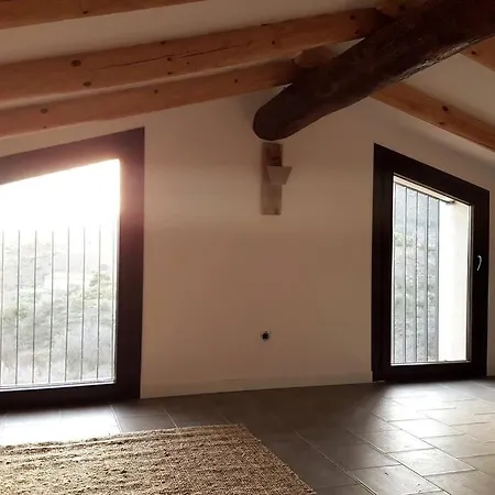 Holiday home El Corralet Del Lloar, Vistes Infinites Al Priorat El Lloar