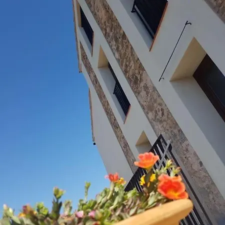 El Corralet Del Lloar, Vistes Infinites Al Priorat El Lloar