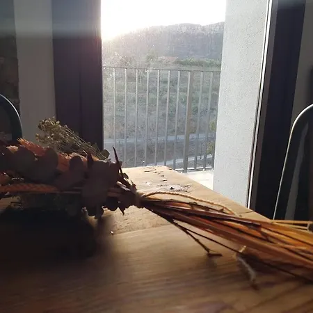 Holiday home El Corralet Del Lloar, Vistes Infinites Al Priorat