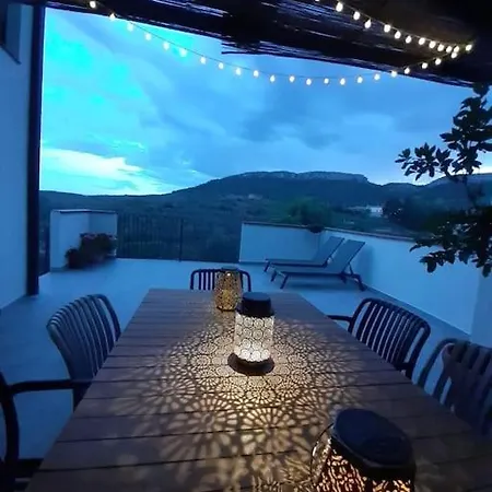 El Corralet Del Lloar, Vistes Infinites Al Priorat Holiday home *